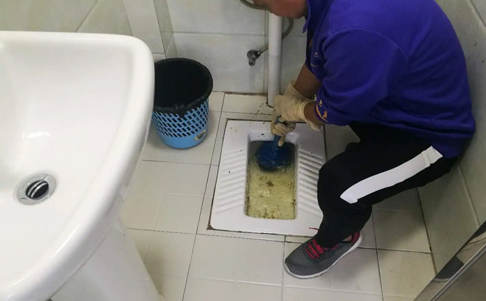 富拉尔基疏通蹲坑